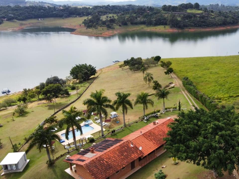 Chale Represa Recanto Varanda Do Sol Joanopolis Luaran gambar